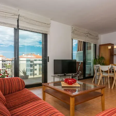 Homeholidaysrentals Escapade Apartment Pineda de Mar