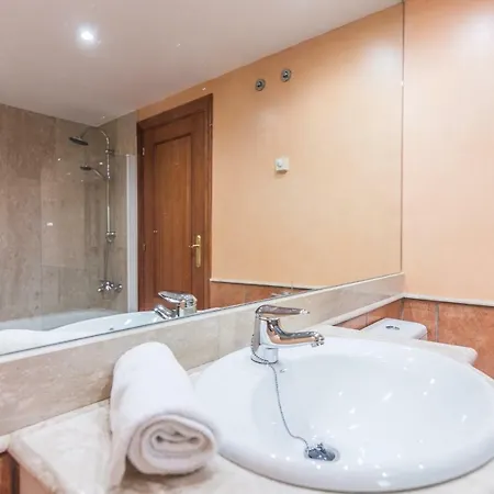 Homeholidaysrentals Escapade Apartment *