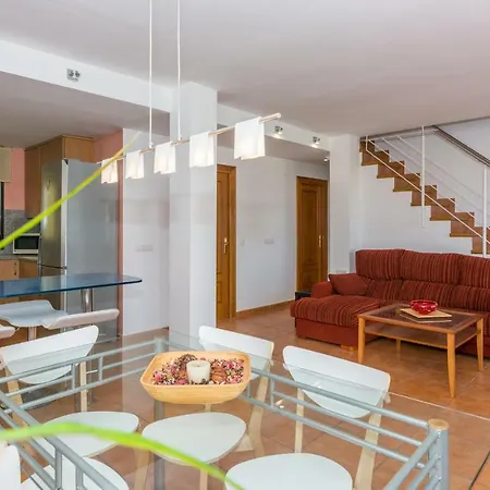 Homeholidaysrentals Escapade Apartment