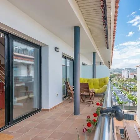 Homeholidaysrentals Escapade Apartment *