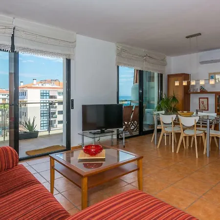 Homeholidaysrentals Escapade Apartment