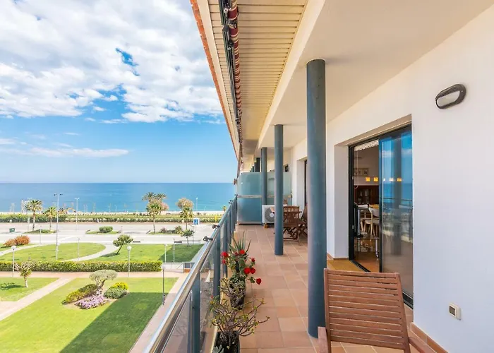 Homeholidaysrentals Escapade * Pineda de Mar